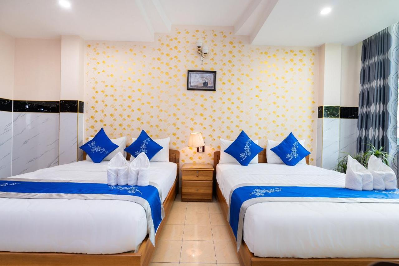 Khách Sạn Hồng Phát Thành Pho Ho Chí Minh Esterno foto