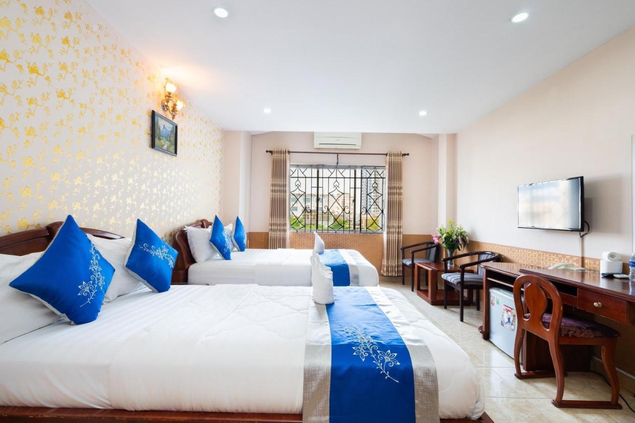 Khách Sạn Hồng Phát Thành Pho Ho Chí Minh Esterno foto