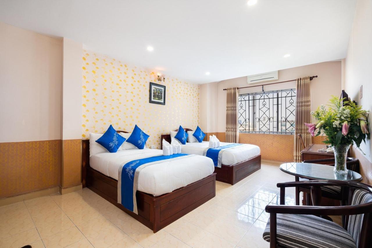 Khách Sạn Hồng Phát Thành Pho Ho Chí Minh Esterno foto